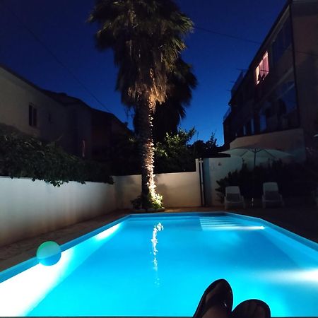Apartments Priko Stari Grad  Buitenkant foto