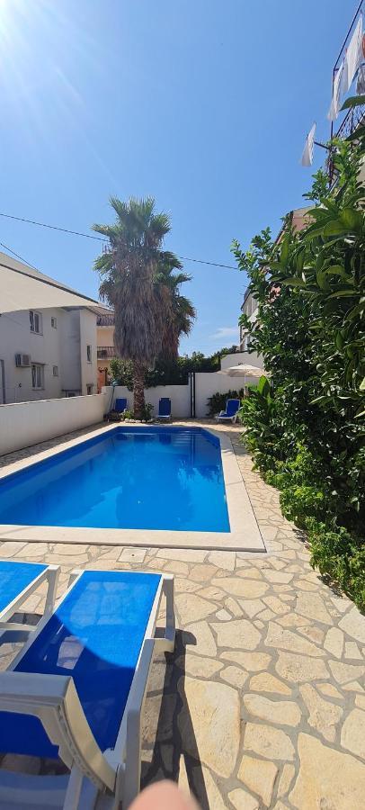 Apartments Priko Stari Grad  Buitenkant foto