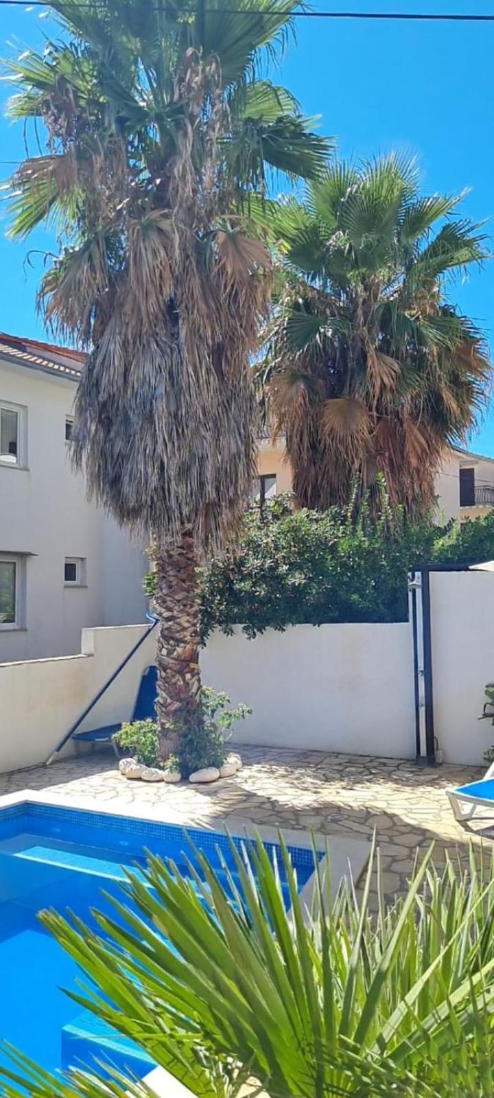 Apartments Priko Stari Grad  Buitenkant foto
