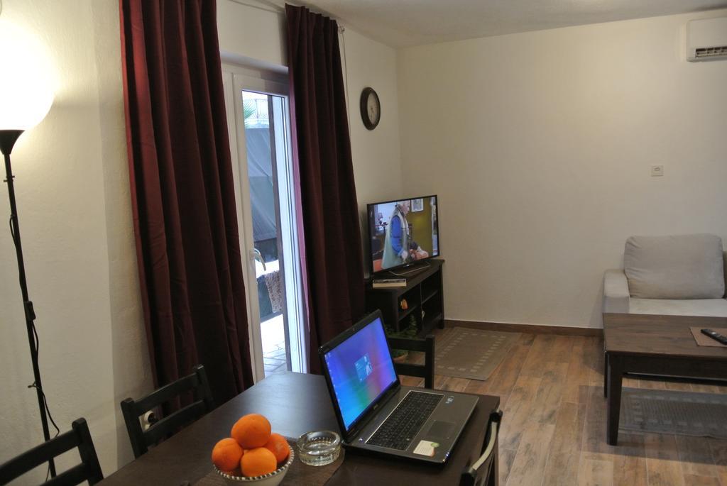 Apartments Priko Stari Grad  Kamer foto
