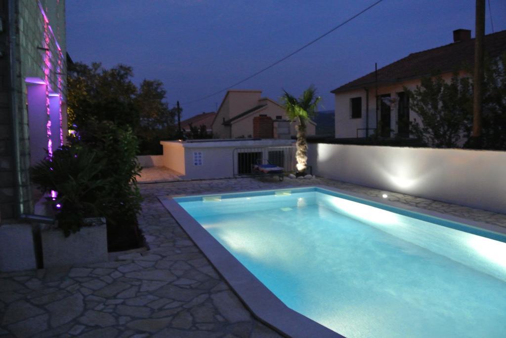 Apartments Priko Stari Grad  Buitenkant foto