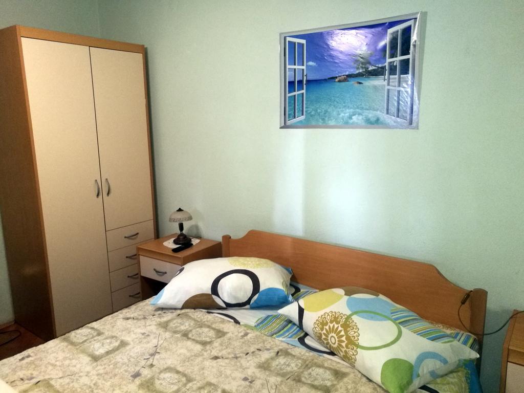 Apartments Priko Stari Grad  Buitenkant foto
