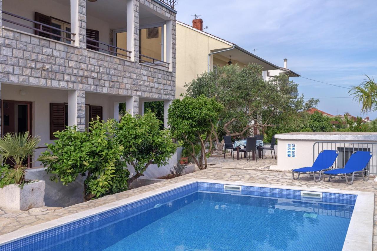 Apartments Priko Stari Grad  Buitenkant foto